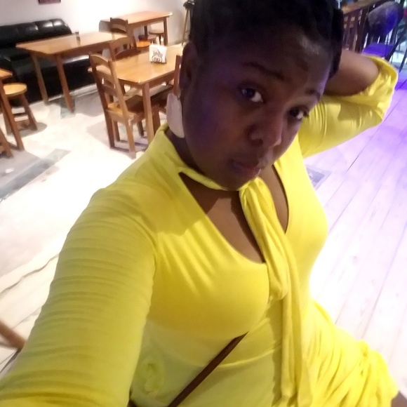 Yellow sundress - Picture 4 of 5